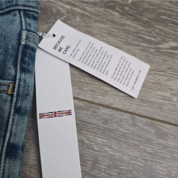 New Hudson Ace Slim Rebel Jeans tall 31 light med blue distressed