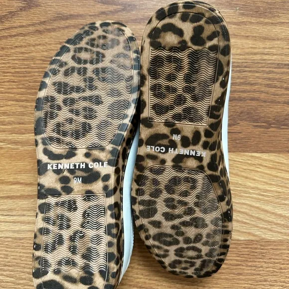 New Kenneth Cole women’s leopard shirt size 9