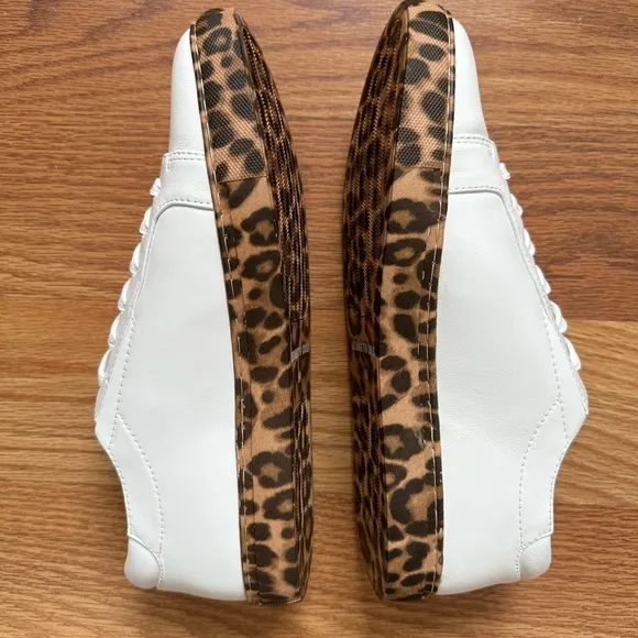 New Kenneth Cole women’s leopard shirt size 9