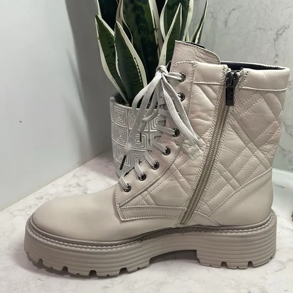 New! La‎ Canadienne Yasmine Quilted Leather Lace Up Boots Sz 38 Sz 7.5 /8 $598