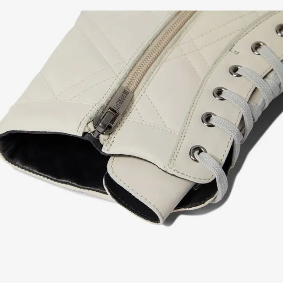 New! La‎ Canadienne Yasmine Quilted Leather Lace Up Boots Sz 38 Sz 7.5 /8 $598