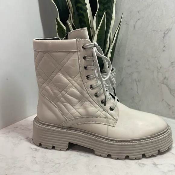 New! La‎ Canadienne Yasmine Quilted Leather Lace Up Boots Sz 38 Sz 7.5 /8 $598