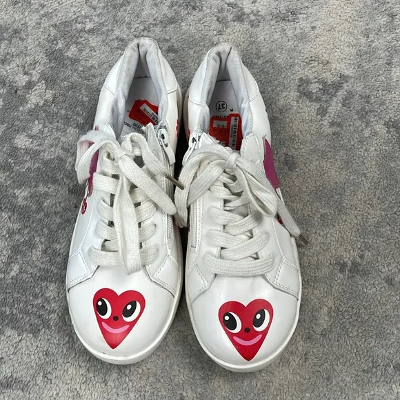 New Lola   The Boys Lace Up With Zip Fashion Sneakers Hearts Sz 37