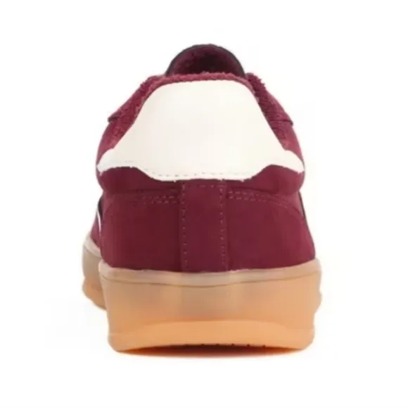 NEW Madden Girl GIIA low top Sneakers Burgundy color sz 8.5