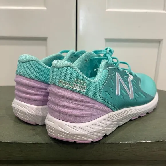 NEW NEW BALANCE FUELCORE URGE SNEAKERS SZ 7 - 9069