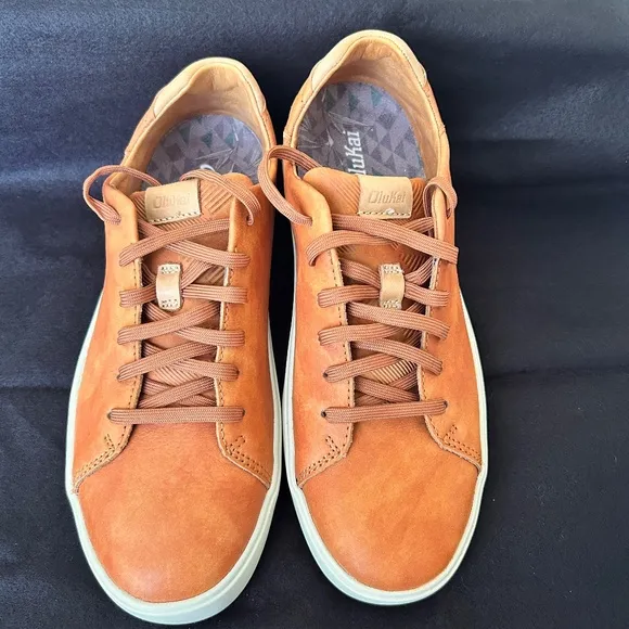 New OluKai Lae'ahi Li'lli Men's Leather Sneakers size 8.5 US Color Kukui Brown