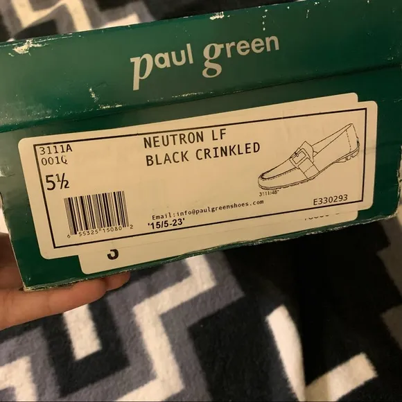New Paul Green The Neutron loafers in crinkle black patent leather Size 5.5