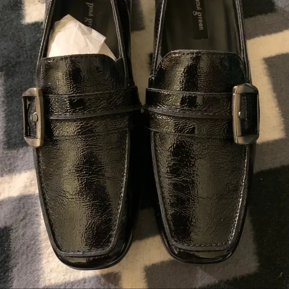New Paul Green The Neutron loafers in crinkle black patent leather Size 5.5