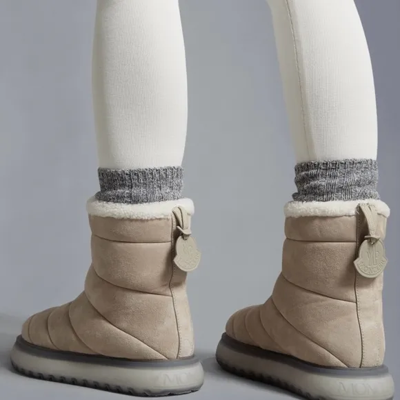 NEW WOMEN'S AUTHENTIC MONCLER HERMOSA LIGHT BIEGE SUEDE ANKLE SNOW BOOTS SIZE 10
