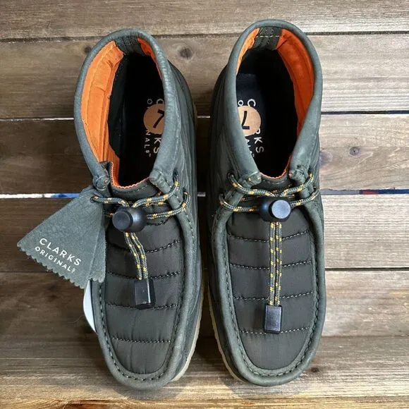 New Womens Clarks Wallabees Olive Green Quilted Ankle‎ Chukka Boots Size 7 M