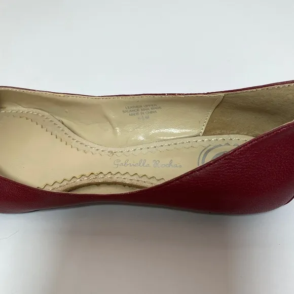 NEW Women's Leather Flats Size: 5.5