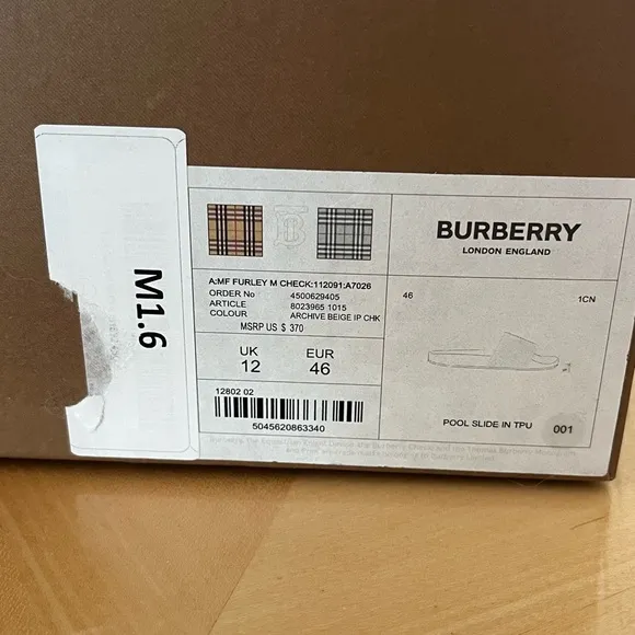 NIB AUTHENTIC Burberry Furley Black Rubber Vintage Beige Vintage Sandal