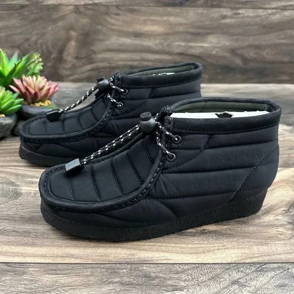 NIB Clarks Wallabee Womens 8M 39 Black Quilted Boots