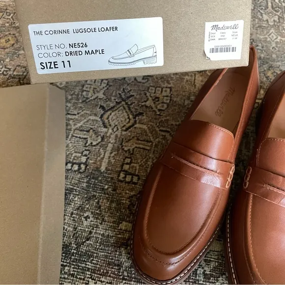 NIB Madewell Corinne Lugsole Leather Loafer in Dried Maple Brown - 11