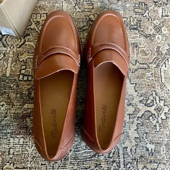 NIB Madewell Corinne Lugsole Leather Loafer in Dried Maple Brown - 11