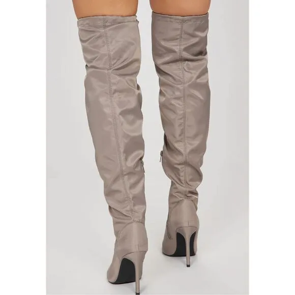 NIB Mata Cold Hearted Taupe Over The Knee Boots - Size 8.5   ***Item: B13