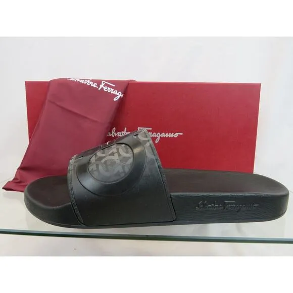NIB SALVATORE FERRAGAMO GROOVE 6 BLACK RUBBER GANCINI LOGO SANDALS SLIDES 9 M