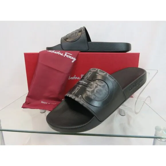 NIB SALVATORE FERRAGAMO GROOVE 6 BLACK RUBBER GANCINI LOGO SANDALS SLIDES 9 M