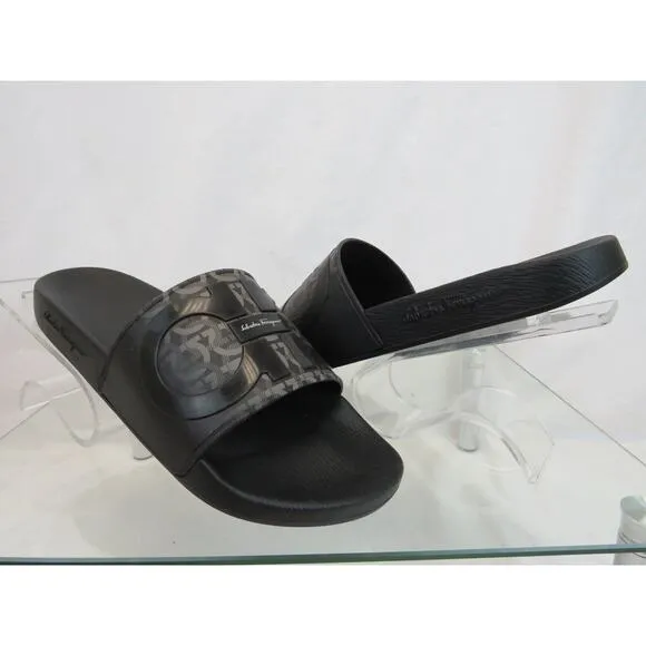 NIB SALVATORE FERRAGAMO GROOVE 6 BLACK RUBBER GANCINI LOGO SANDALS SLIDES 9 M