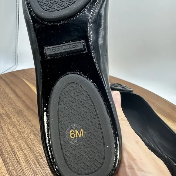 NIB Tory Burch Minnie Travel Ballet Flats Black Patent Leather Logo Women's 6M