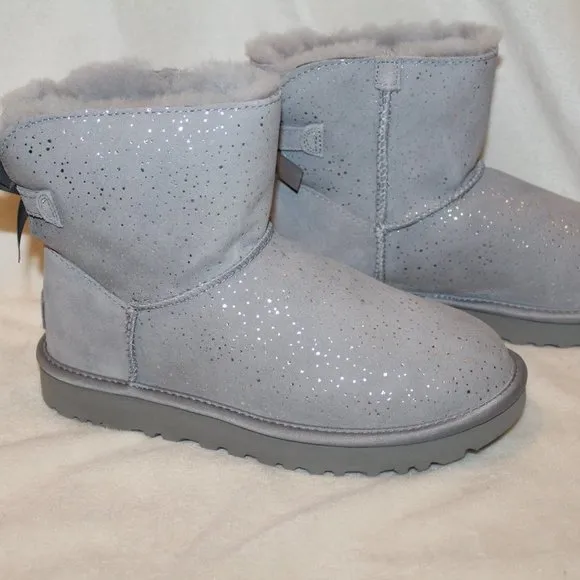NIB‎ UGG WOMEN'S METALLIC BAILEY BOW MINI SUEDE SHEARLING LINED ANKLE BOO…