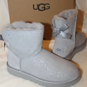 NIB‎ UGG WOMEN'S METALLIC BAILEY BOW MINI SUEDE SHEARLING LINED ANKLE BOO…