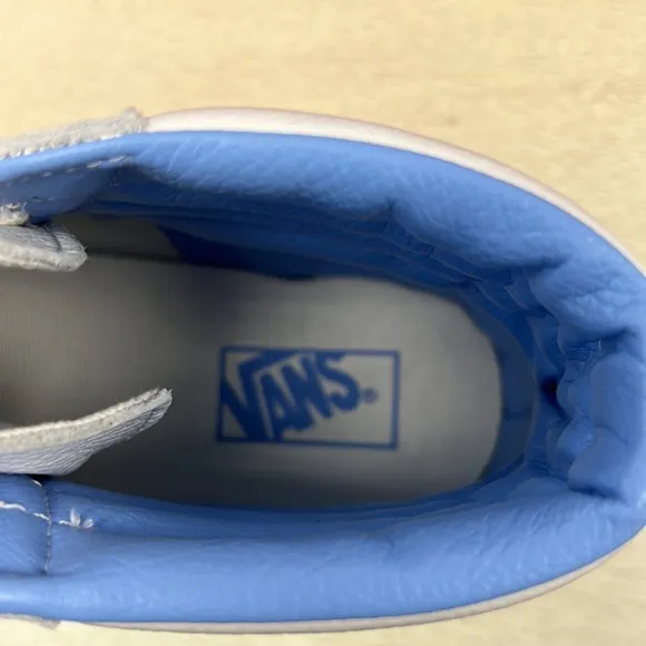 NIB - Vans Men's Sk8-Hi Vintage Leather, Blanc de Blanc/Blue - Size 9