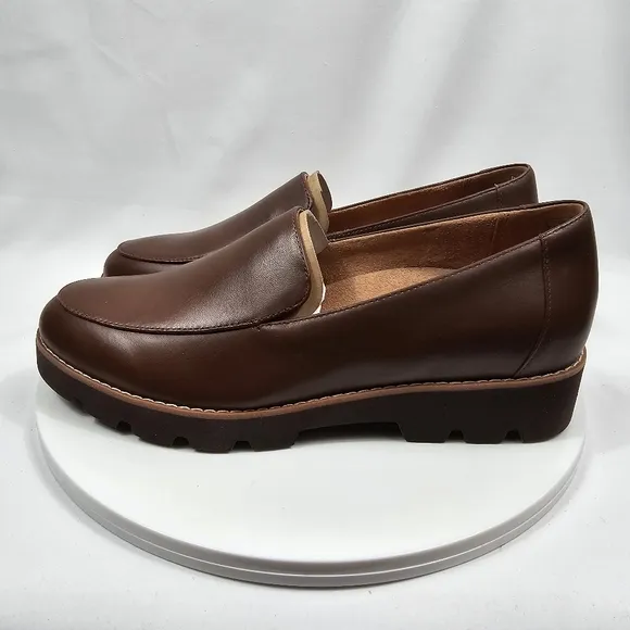 NIB Vionic Kensley Loafers Slip-On Leather Lug Sole Orthotic Brown Nappa 8.5