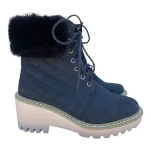 Nicole Miller Black Latte Quilted Boots Size 6‎