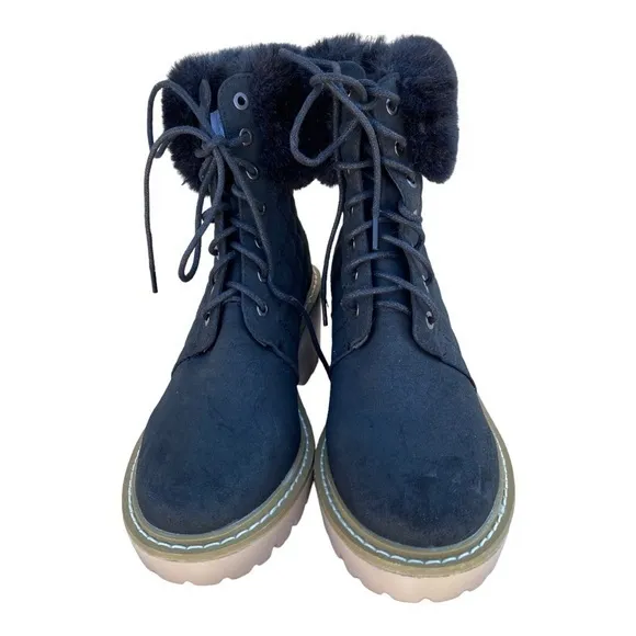 Nicole Miller Black Latte Quilted Boots Size 6‎