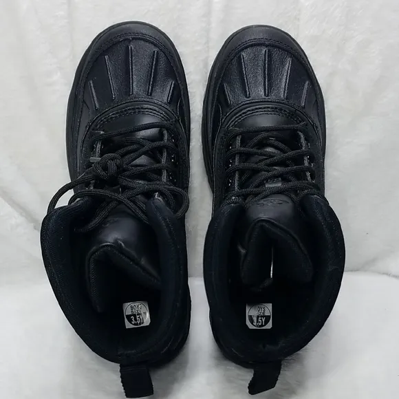Nike ACG Men's Black Boots
