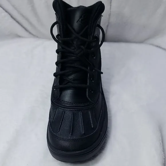Nike ACG Men's Black Boots
