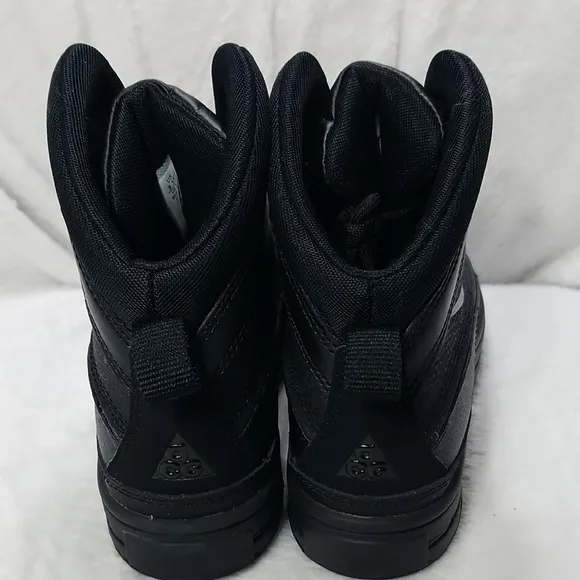 Nike ACG Men's Black Boots