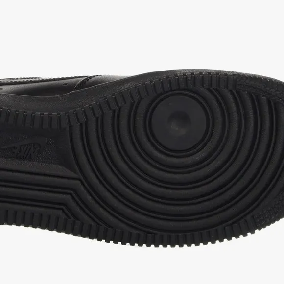 Nike Air Force 1 ‘07 Basketball Tennis Shoe