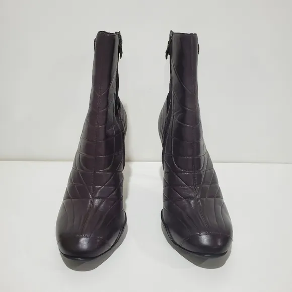 Nike Air G Series Quilted Ankle Boots Women's Size 9.5 B