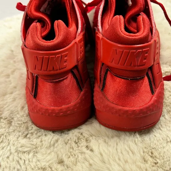 Nike Air Huarache Run (GS) Triple Red 654275-600 Size 7Y