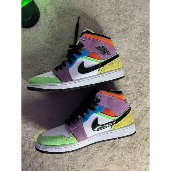Nike Air Jordan 1 Mid SE Women's Multicolor Sneakers Size 9