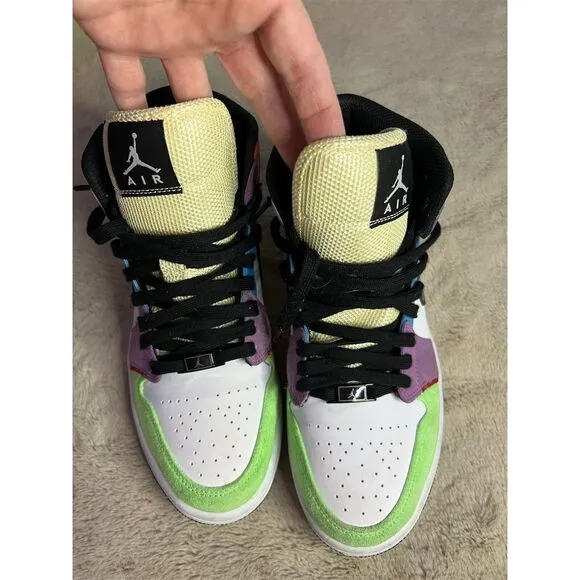 Nike Air Jordan 1 Mid SE Women's Multicolor Sneakers Size 9