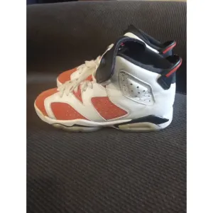Nike Air Jordan 6 Retro &quot;Gatorade&quot; White Orange GS Sz 4.5Y 384665-145