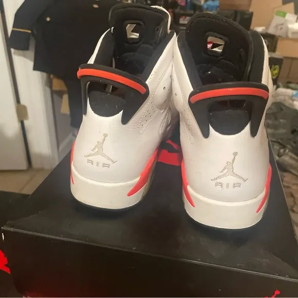 Nike Air Jordan 6 White Infrared 2014 #384664-123 Size 11