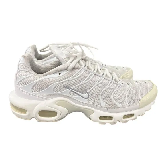 Nike Air Max Plus Tn Women’s Triple White Sneakers Size 10 2021