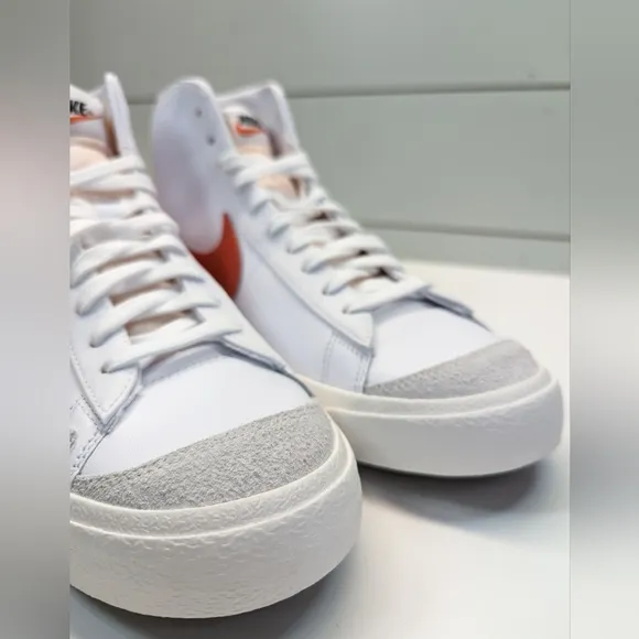 Nike Blazer Mid '77 White Orange Fashion Casual Hi Top Sneakers Women's 12