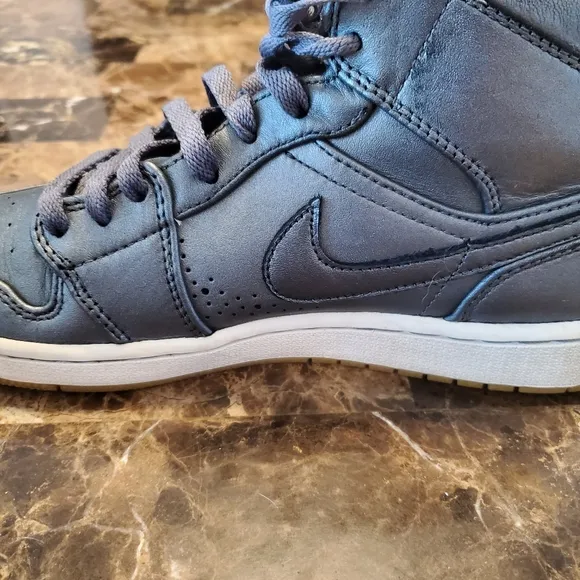 Nike Jordon 1 Sneakers High-Top Style Retro 8.5