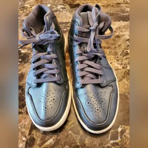 Nike Jordon 1 Sneakers High-Top Style Retro 8.5
