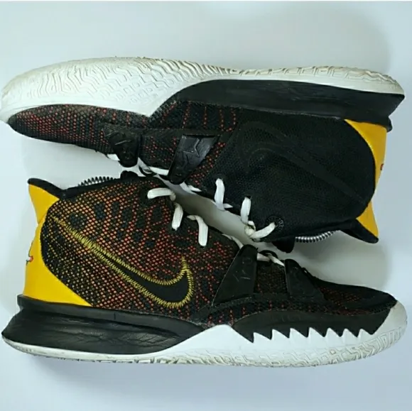 Nike Kyrie 7 Roswell Rayguns Hightop Basketball Shoes Sneakers