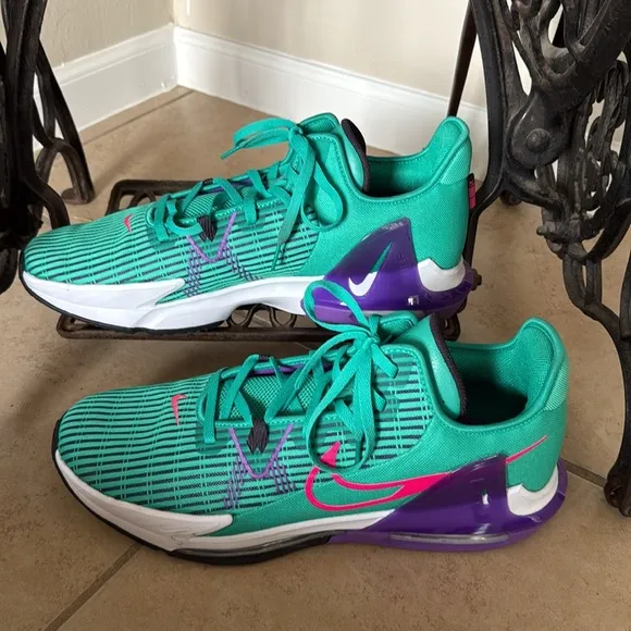 Nike LeBron Witness 6 Green and Purple Basketball Sneakers Men Size 18 New