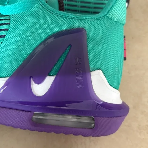 Nike LeBron Witness 6 Green and Purple Basketball Sneakers Men Size 18 New