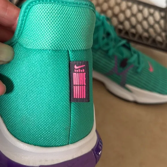 Nike LeBron Witness 6 Green and Purple Basketball Sneakers Men Size 18 New