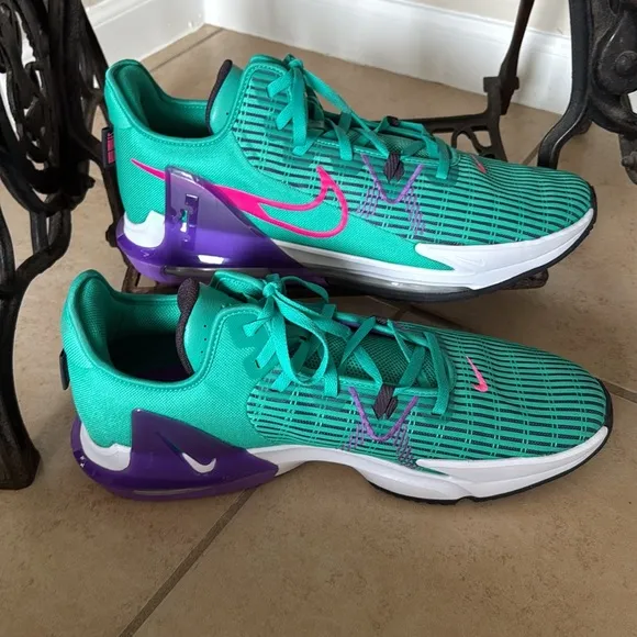 Nike LeBron Witness 6 Green and Purple Basketball Sneakers Men Size 18 New