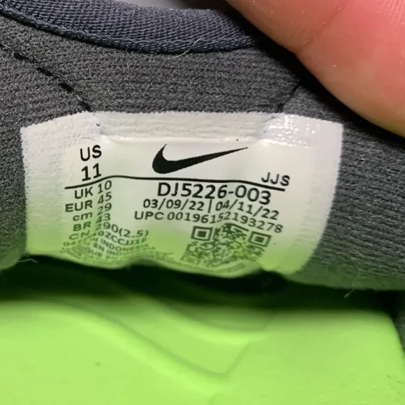 Nike Offline 3.0 💚🖤 Slides
